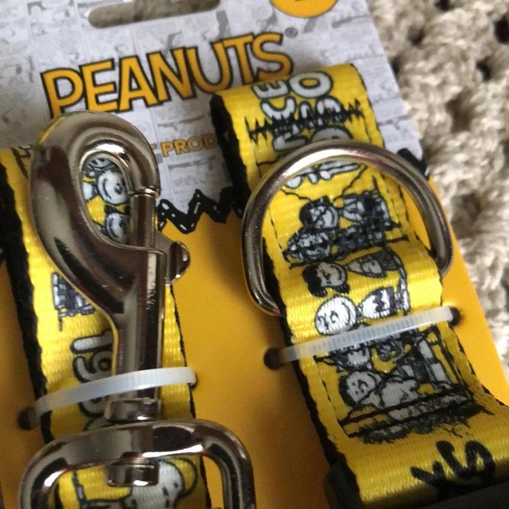 Peanuts Characters Yellow Pet Leash and Collar Set